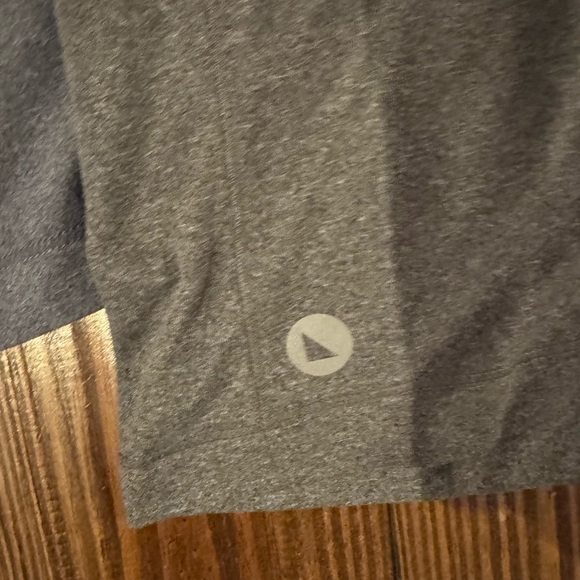 UNTUCKit Gray and Blue Men's Polo Shirts - Picture 6 of 7